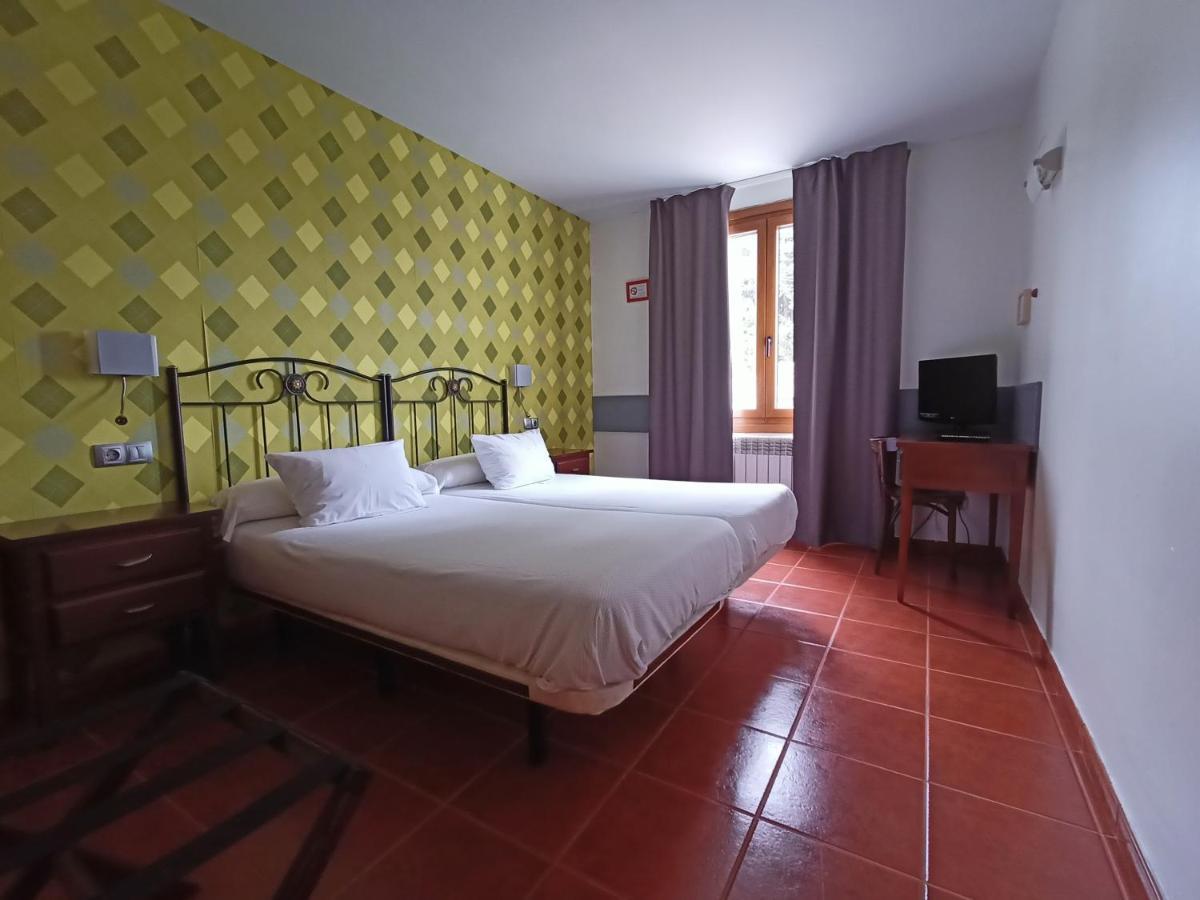 Hotel Rural Cuartamenteru Poo De Llanes Exterior foto