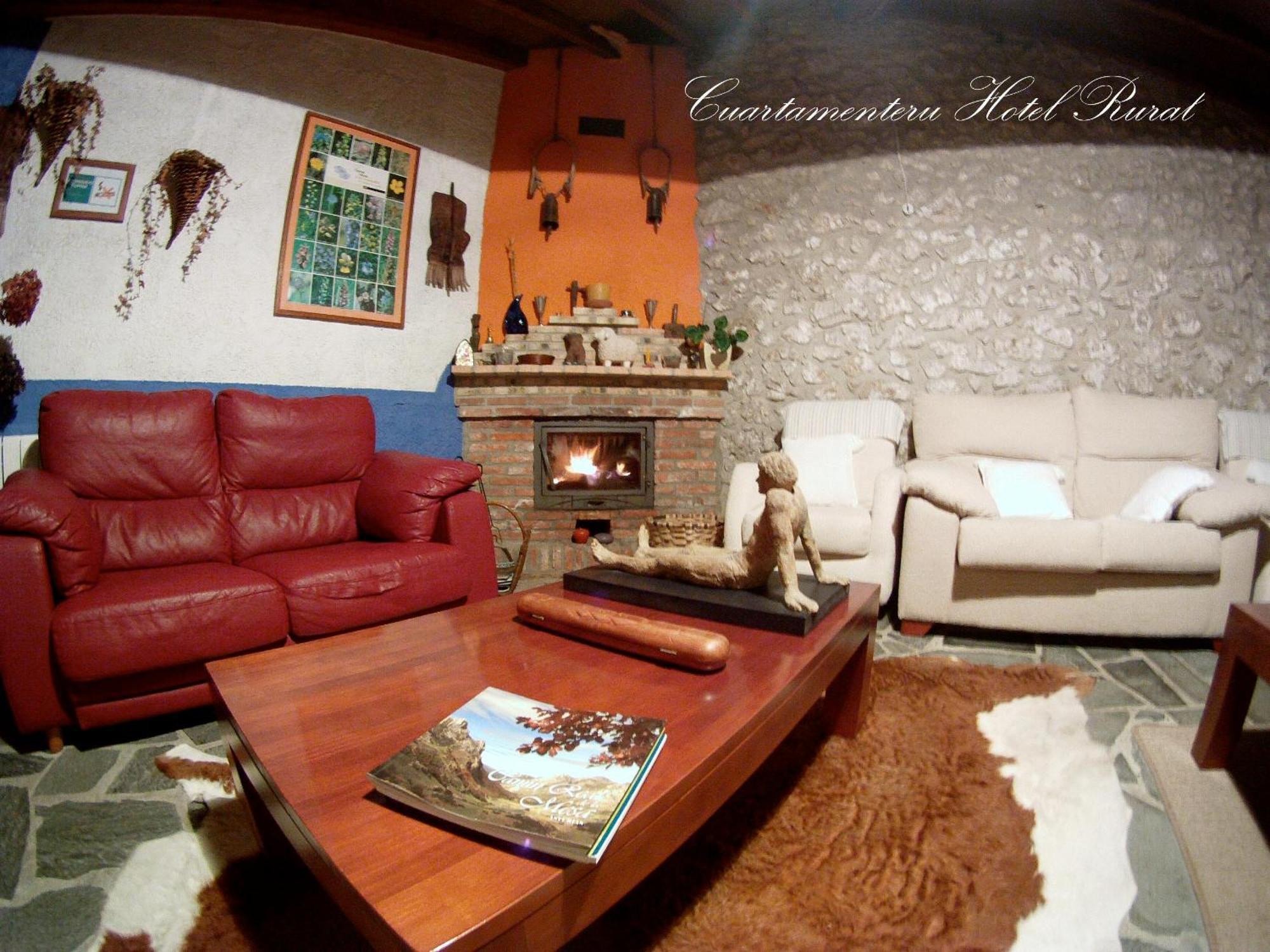 Hotel Rural Cuartamenteru Poo De Llanes Exterior foto